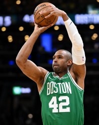 B体育官网-霍福德与勇士敲定两年1170万合约 含次赛季球员选项